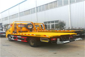 黄南州附近拖车救援搭电